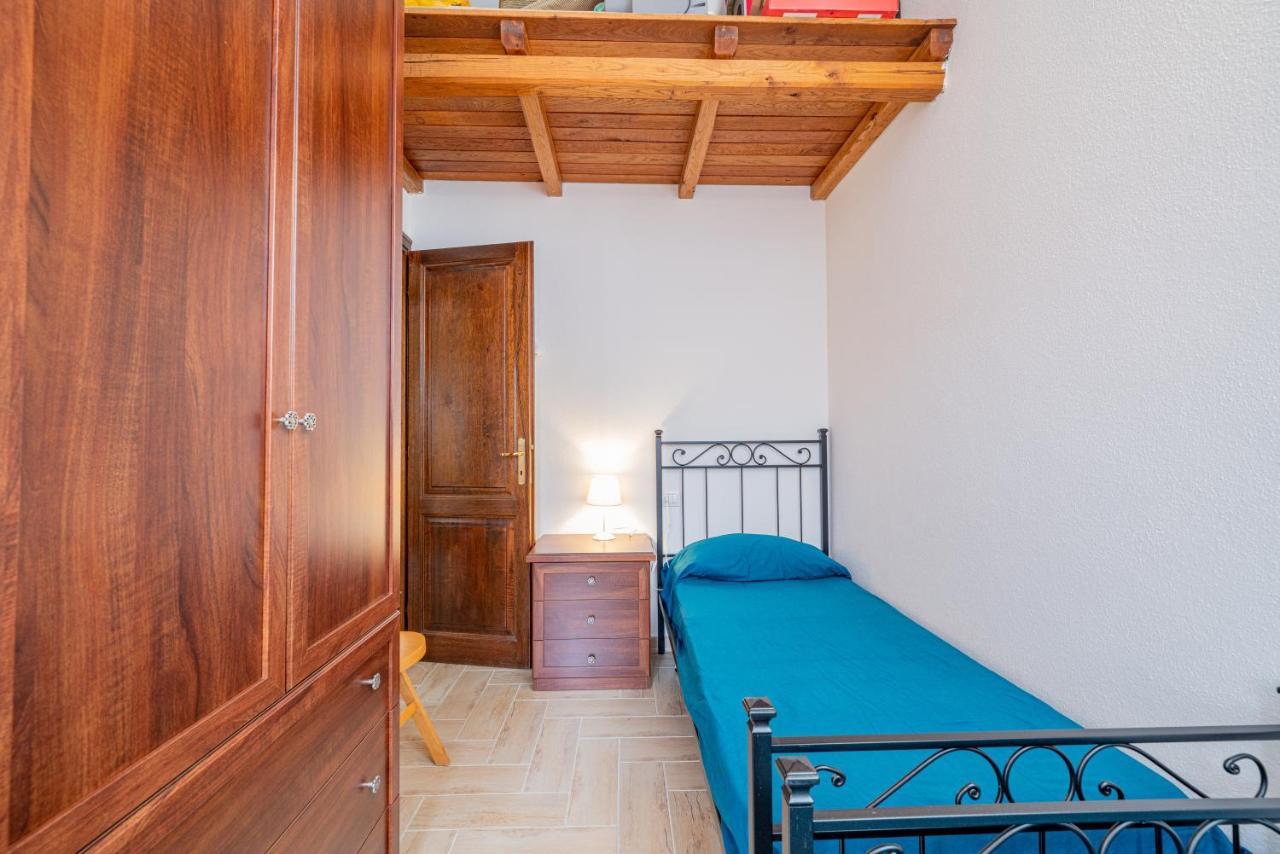 Appartamento Trilocale Le Canne 4 Posti Letto Con Giardino E Posto Auto Privato San Teodoro  Εξωτερικό φωτογραφία